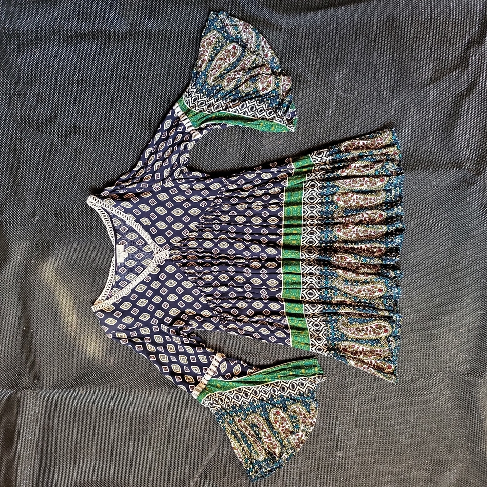 Women's medium Umgee top